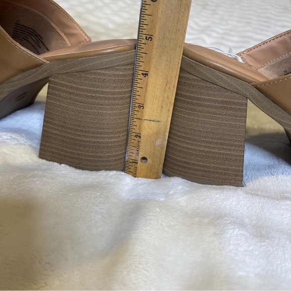 Universal Thread Tan Mules - Picture 12 of 16